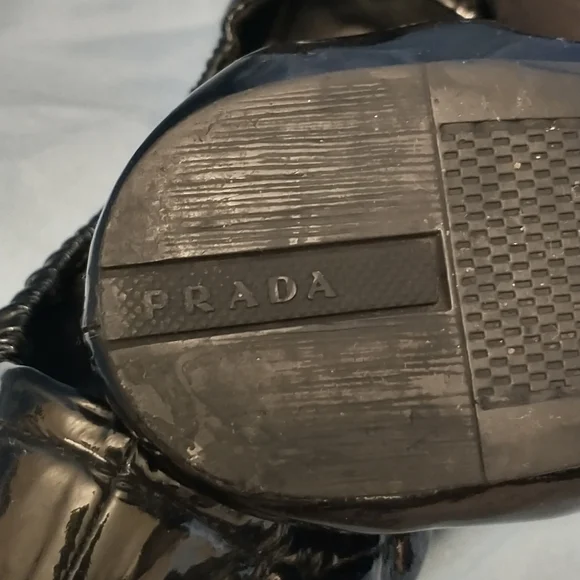 💯 Authentic PRADA Black Patent Women's Flats - Picture 11 of 12